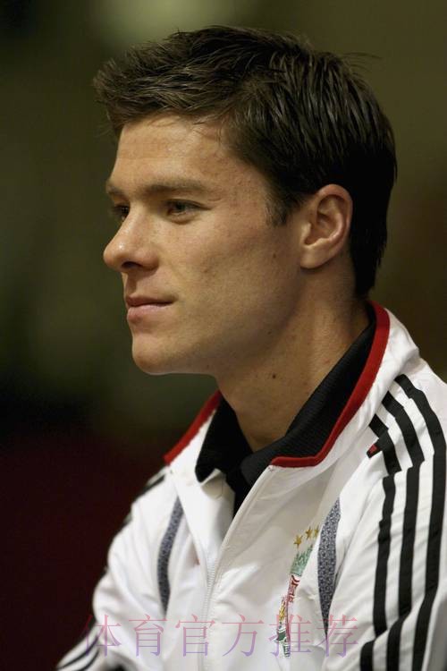 枪手曾考虑引居莱尔 阿隆索上任后球员无意离队