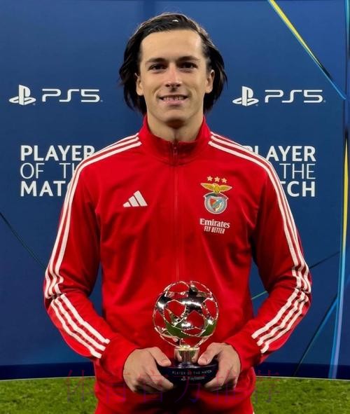 马卡:皇马25-26赛季预计收入13亿欧 将创新纪录 马卡:皇马25-26赛季预计收入13亿欧 将创新纪录